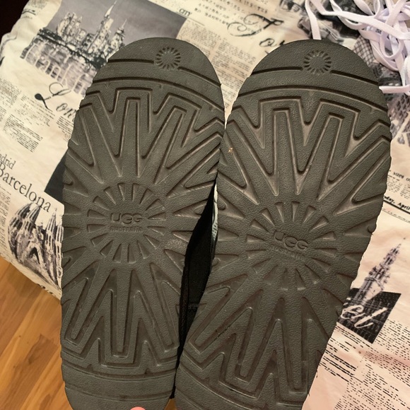 Black Uggs - Picture 4 of 4